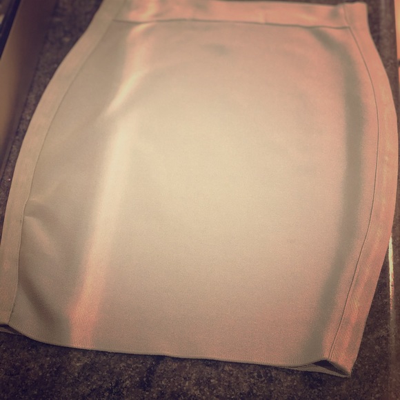 GUESS by Marciano light blue bodycon skirt. Size S - Picture 2 of 2